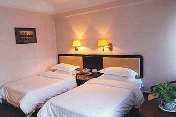 Urumqi Jingu Hotel Buitenkant foto