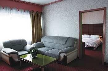 Urumqi Jingu Hotel Buitenkant foto