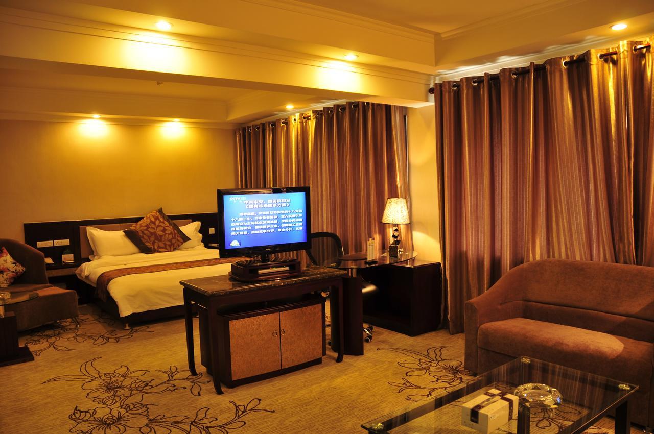 Urumqi Jingu Hotel Buitenkant foto