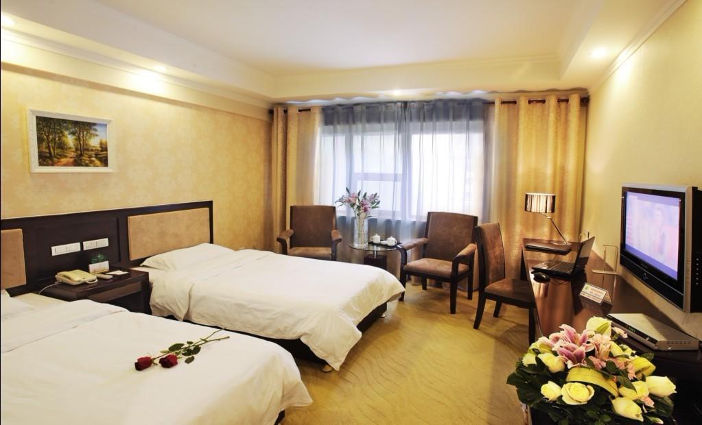 Urumqi Jingu Hotel Buitenkant foto